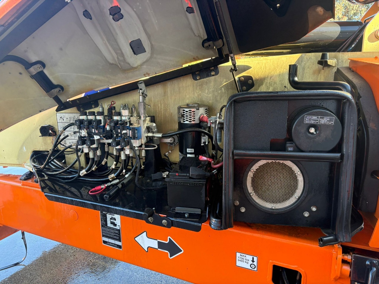 Sold - Telescopic Boom Lift - View 3